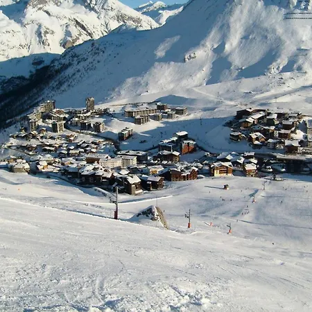 Club 2 - Confortable, Soigne Mae-3468